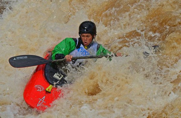 Kayaks in River.jpg