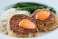 Dining_Review_LibertyPortraitHouse_Crabcakes_JAYPAUL_rp1116.jpg