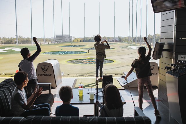 Eat&Drink_FiveFaves_TopGolf_COURTESY_rp0320.jpg