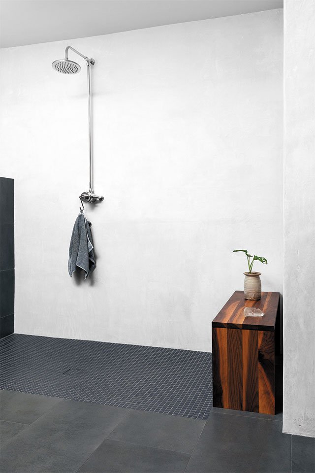 feature_modern_Bathroom-copy_KIM_FROST_hp0320.jpg