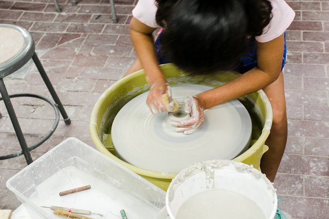 artventure_pottery_courtesy-VisArts-Sarah_Der.jpg