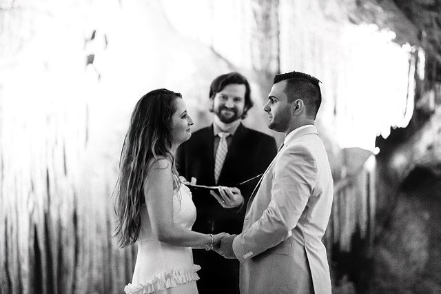 FOB_Officiant_RAYPHOTOGRAPHYCO-COURTESYJOHNCHARLET_rb0624.jpg