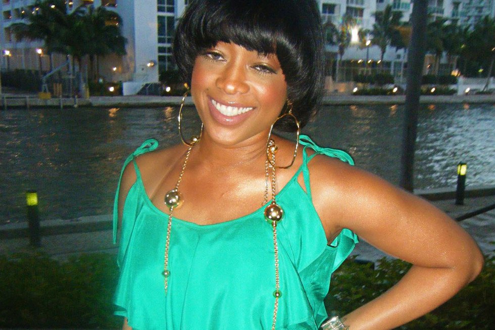 A&E_Trina_Bleu_Magazine_Signing_PhotoTiffWilson_rp0624.jpg