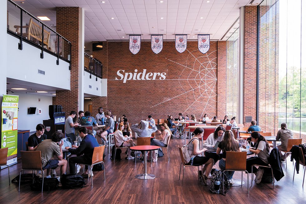 CollegeGuide_UniversityofRichmond-Dining_COURTESYUNIVERSITYOFRICHMOND_0924.jpg