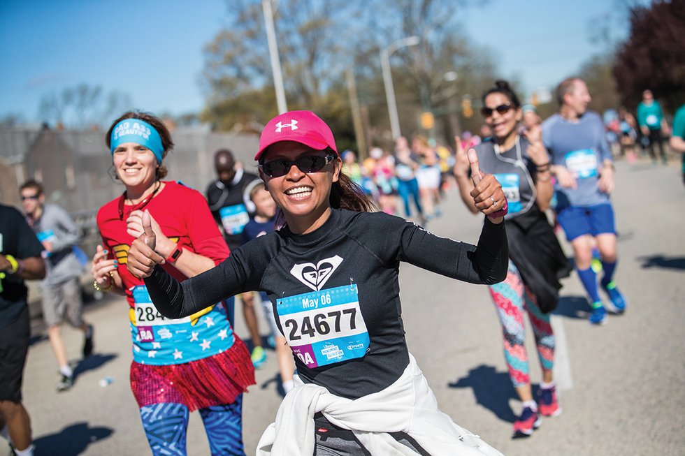 B&W_Recreation_UKROPS MONUMENT AVENUE 10K_CourtesySportsBackers_rp0824.jpg