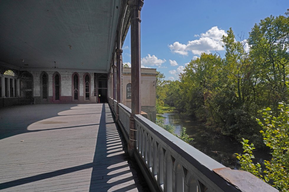 Pump-House-pavilion_jay-paul.jpg