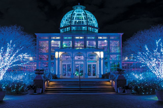 A&E_GardenFest_2022_Blue Conservatory_Tom Hennessy_rp1224.png